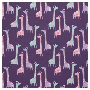 Drei Gepunktete Giraffen Muster auf Lila Stoff