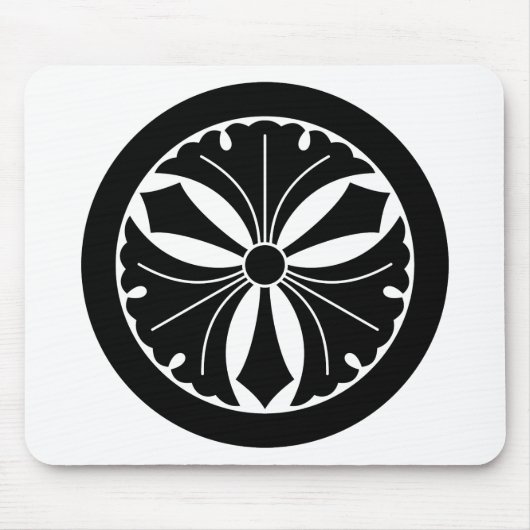 Drei Ginkgoblätter mit Schwertern Mousepad (Vorne)