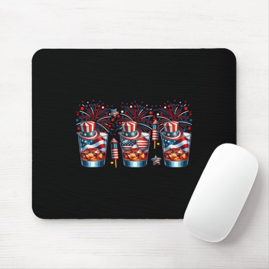 Drei Gläser Bourbon Funny Drinker Patriotic 4. Mousepad (Mit Mouse)