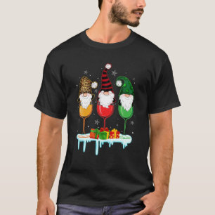 Drei Gläser Wein Weihnachts Niedliche Gnome trinke T-Shirt