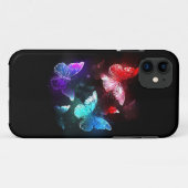 Drei glühende Schmetterlinge im Hintergrund Case-Mate iPhone Hülle (Rückseite (Horizontal))