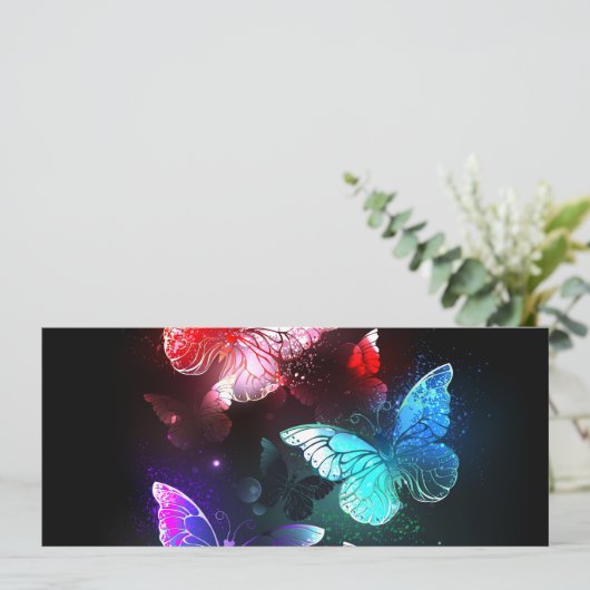 Drei glühende Schmetterlinge im Hintergrund Einladung (Stehend Vorderseite)