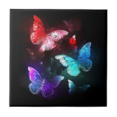Drei glühende Schmetterlinge im Hintergrund Fliese (Vorderseite)