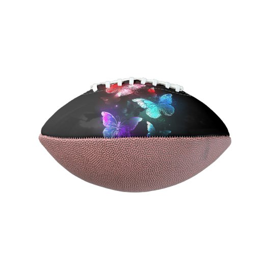 Drei glühende Schmetterlinge im Hintergrund Football (Gedreht 90)