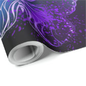 Drei glühende Schmetterlinge im Hintergrund Geschenkpapier (Rolleneckpunkt)