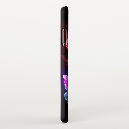 Drei glühende Schmetterlinge im Hintergrund iPhone Hülle (Rechte Seite)