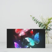 Drei glühende Schmetterlinge im Hintergrund Karte (Stehend Vorderseite)