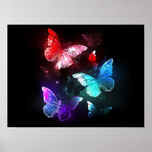 Drei glühende Schmetterlinge im Hintergrund Poster