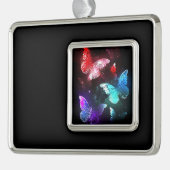 Drei glühende Schmetterlinge im Hintergrund Rahmen-Ornament Silber (Links)