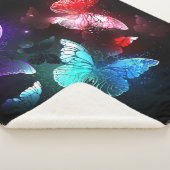 Drei glühende Schmetterlinge im Hintergrund Sherpadecke (3/4)