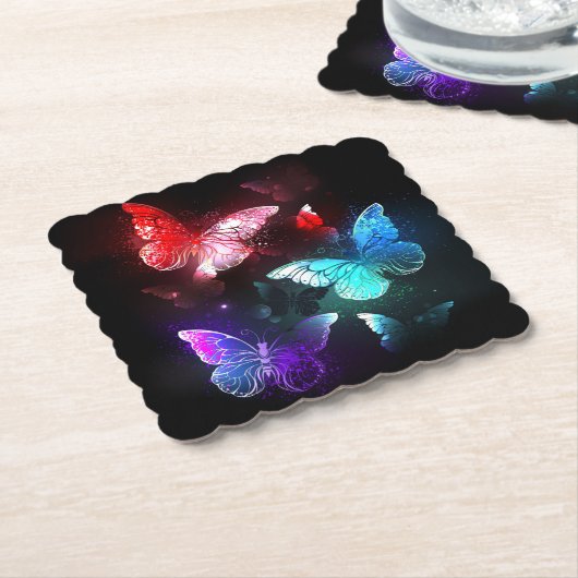Drei glühende Schmetterlinge im Hintergrund Untersetzer (angewinkelt)