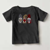 Drei Gnome in Leopard Buffalo Karierte Weihnachten Baby T-shirt (Vorderseite)
