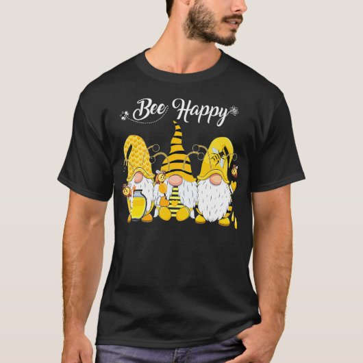 Drei Gnomes Holding Honey Bee Happy Bee Gnome Spr. T-Shirt (Vorderseite)