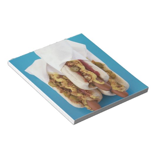 Drei heiße Hunde mit Brötchen Notizblock (angewinkelt)