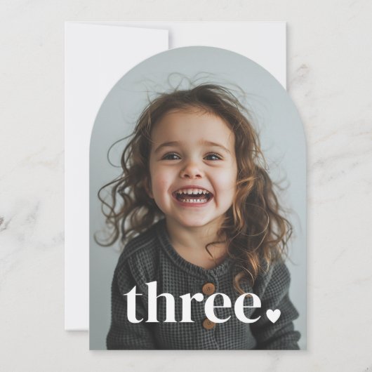 Drei Herz Arched Foto 3. Geburtstag Einladung (Vorderseite)