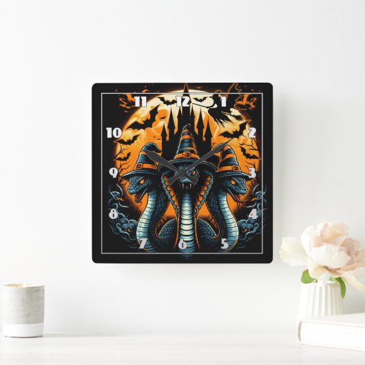 Drei Hexenschlangen unter Vollmond Quadratische Wanduhr (Zuhause)