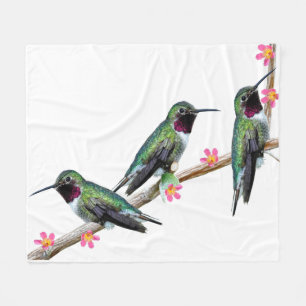 Drei Hummingvögel auf einem Zweig eines Feuers Fleecedecke
