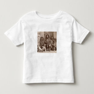 Drei Inder Braves, fotografiert durch königliche Kleinkind T-shirt