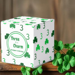 Drei ist ein Charm St Patrick's Day 3. Geburtstag Geschenkschachtel