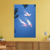 Drei japanische Koi-Fische im Teich Leinwanddruck (Insitu (Wohnzimmer))