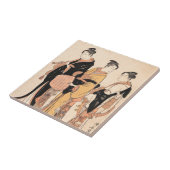 Drei junge Frauen, die als Komuso sich maskieren Fliese (Seite)