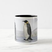 Drei Kaiser-Pinguine, Schnee-Hügel-Insel Zweifarbige Tasse (Mittel)