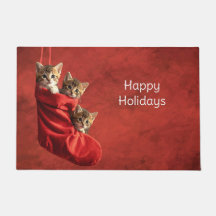Drei Kätzchen in einer Weihnachtsstrumpf Fußmatte