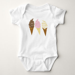 Drei Kegel Baby Strampler
