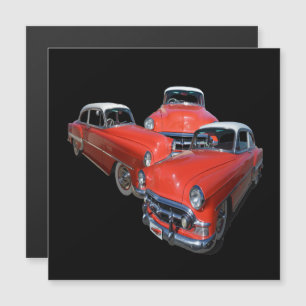 drei klassische rote und weiße Vintage-Autos, Magnetkarte