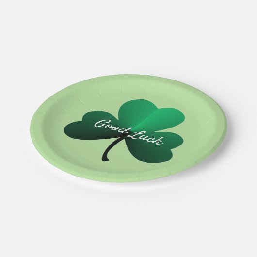 Drei leaf grüne Klee Pappteller (Schrägansicht)