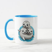 Drei liebenswerte Robbenbabys mit großen Augen. Tasse (Links)
