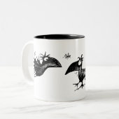 Drei lustige schwarze Krähen Zweifarbige Tasse (Vorderseite Links)