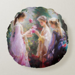 Drei Mädchen spielen im Garten Rundes Kissen