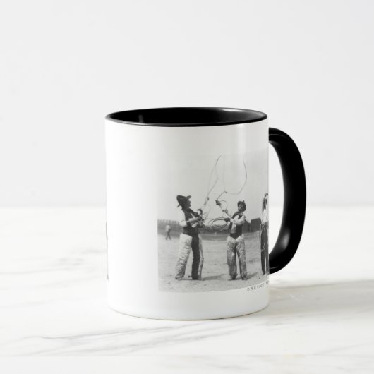 Drei Männer lassoing. Tasse (VorderseiteRechts)