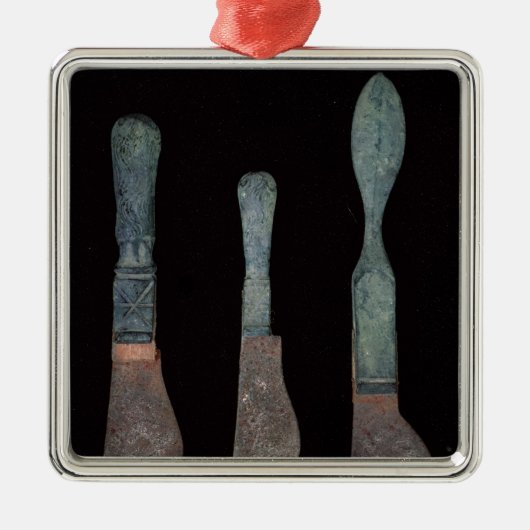 Drei Messer von Pompeji, römisch, c.100 BC-79 Ornament Aus Metall (Vorne)