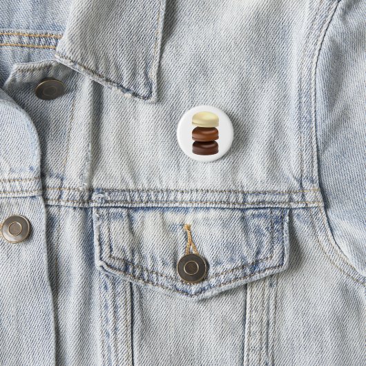 Drei mit Schokolade überzogene Marshmallows Button (Beispiel)