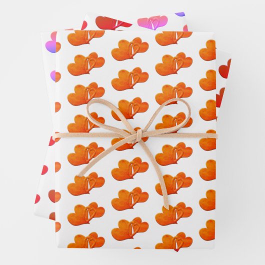 Drei miteinander verbundene Herzmuster über Weiß Geschenkpapier Set (Beispiel)