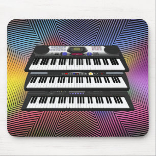 Drei moderne Tastaturen: Synthesizer: Mousepad