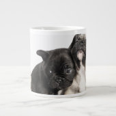 Drei Mops Welpen Jumbo-Tasse (Vorderseite)