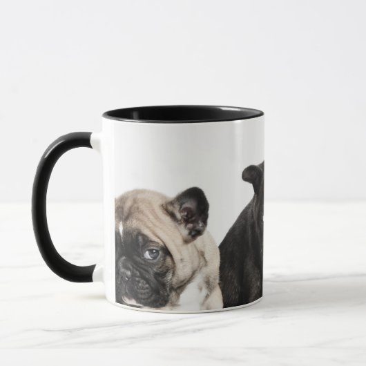 Drei Mops Welpen Tasse (Links)