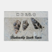 Drei Muscheln in Betongebäuden Fußmatte (Vorderseite)