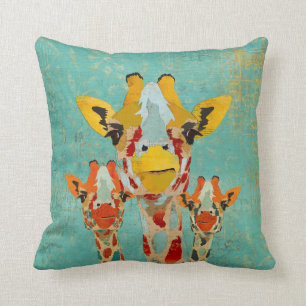Drei neugierige Giraffen MoJo Kissen