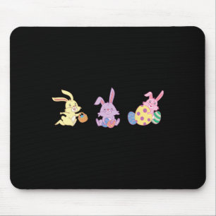 Drei Niedliche Bunnies, die Osterbyskets für Kinde Mousepad
