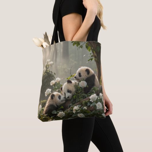 Drei Niedliche Pandas Tasche (Von Nahem)