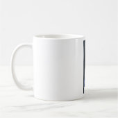 Drei Nussknacker auf schwarzer Tasse (Links)