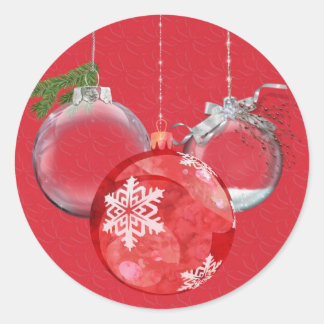 Drei Ornamente auf rotem Hintergrund Klein Runder Aufkleber