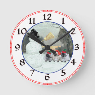 Drei Pekingese-Welpen Weihnachten Runde Wanduhr