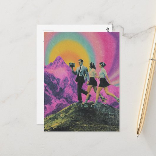 Drei Personen Skaten auf der Bergkette Surreal Postkarte (Vorderseite/Rückseite Beispiel)