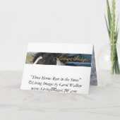 Drei Pferde laufen in der Schneekarte Karte (Rückseite)