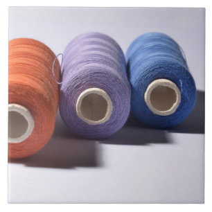 Drei Pools mit Thread-Keramik Fliese